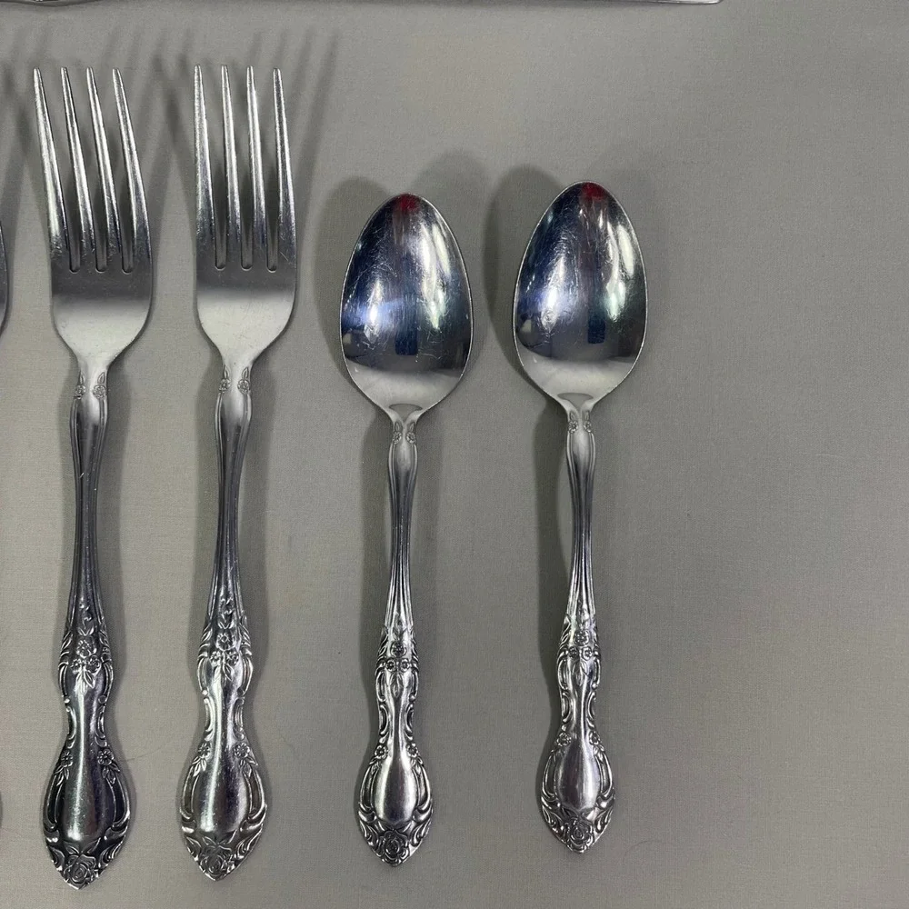 Reed & Barton Rebacraft Candace-Andrea Stainless Steel 7 Piece Flatware‎ Floral
